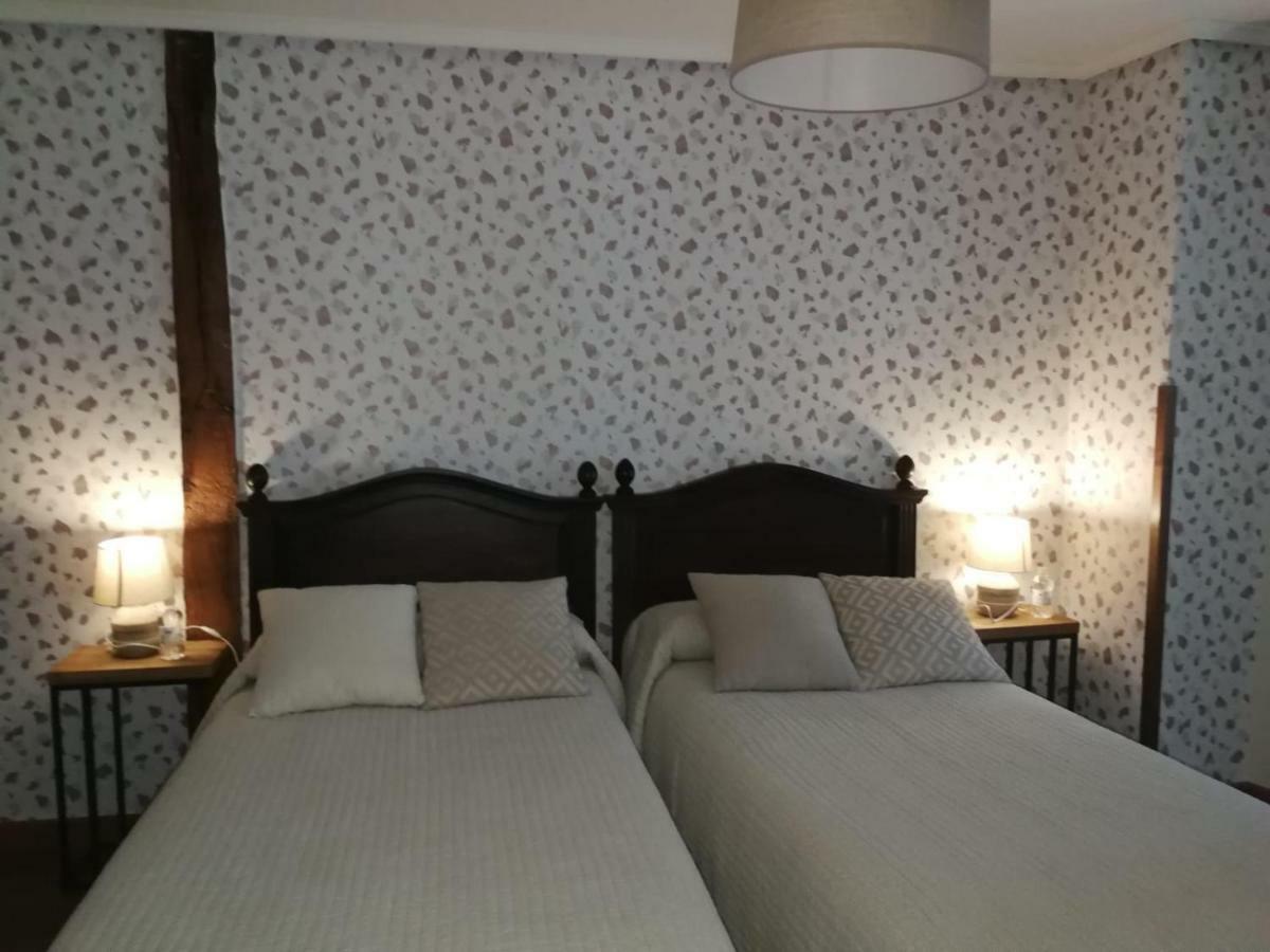 Hostal El Resbalon Cervera De Pisuerga Exterior foto
